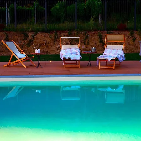 -la Mas Di Laura- Luxury Relais With Swimming Pool Nicola